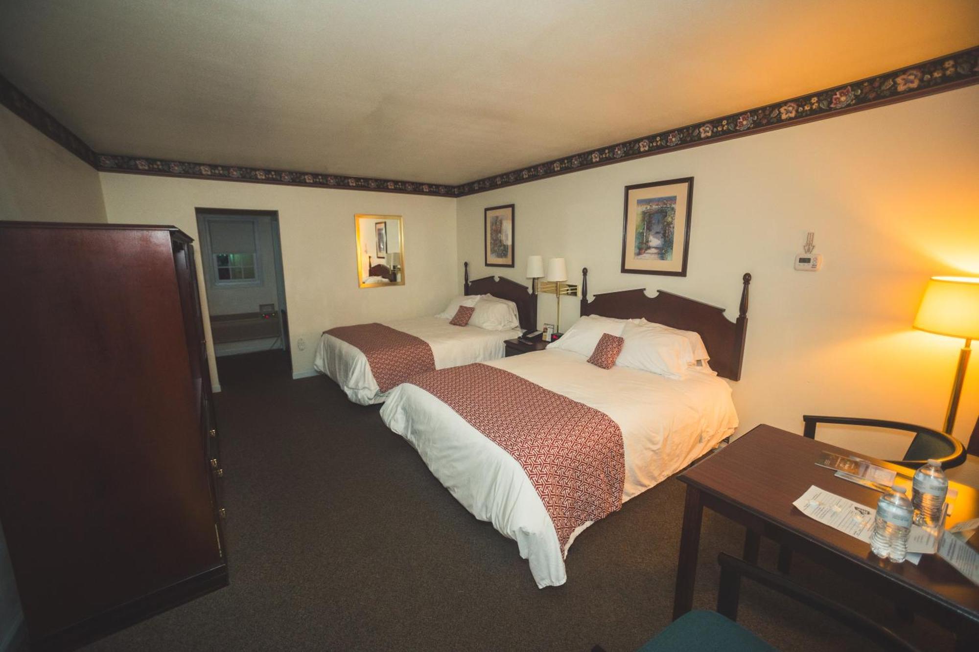 The Chalet Motel Mequon Exterior foto