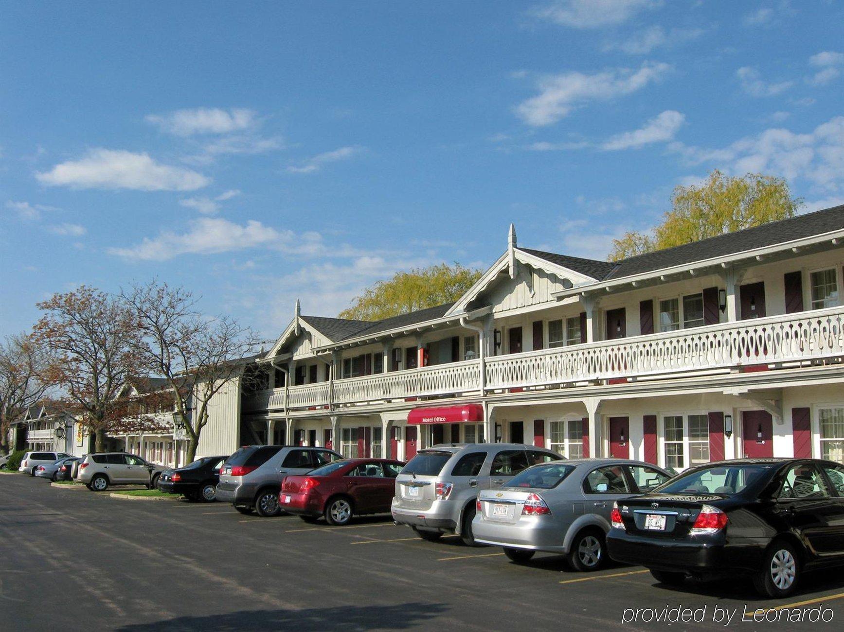 The Chalet Motel Mequon Exterior foto